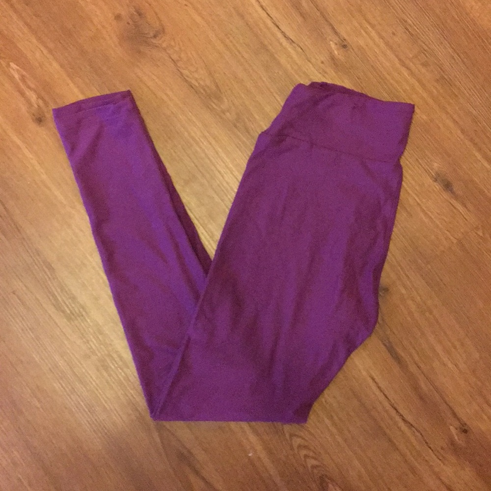 Lularoe leggings purple